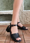 Laera Siyah Cilt Topuklu Sandalet thumbnail 2