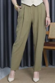 Önden Pileli Havuç Pantolon Açıkhaki thumbnail 2