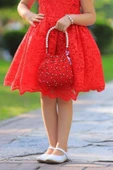 Kız Çocuk Üzeri Boydan Dantel Güpür İşlemeli Şeffaf Tüllü Sıfır Kol Kırmızı Elbise thumbnail 3