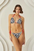 Siyah Beyaz Leaf Pattern Üçgen Bikini Takım thumbnail 3