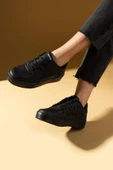 Pembe Potin Bağcıklı Comfort Taban Şeritli Kadın Sneaker 001-1005-24SSiyah - 2