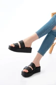 861-1034 Siyah Çıtçıtlı Dolgu Topuk Kadın Terlik thumbnail 1