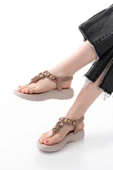 Dm-609 Bej Taşlı Arka Lastikli Parmak Arası Kadın Sandalet thumbnail 2