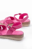 692-564 Fuşya Ortopedik Taban Çapraz Tokalı Kadın Sandalet thumbnail 5