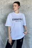 Beyaz Bisiklet Yaka Ön Baskılı Kadın Tişört - 1