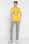 Sarı Kadın Ekose Desenli Baskılı Kısa Kol Pijama Takımı - 1