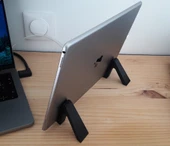 Byr İPad Pro Small Stand (Sadece Plastik Aparattır!!!) 3D thumbnail 1