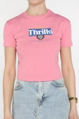 Pembe Bisiklet Yaka Baskılı Kadın Tişört - 3