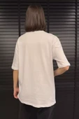 Beyaz Kadın Bisiklet Yaka Oversize Basic Tişört - 3