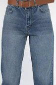 Koyumavi Kadın Kemer Detaylı Mom Jean Kot Pantolon - 4