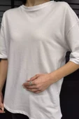 Beyaz Kadın Bisiklet Yaka Oversize Basic Tişört - 4