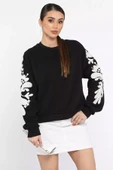 Siyah Kadın Bisiklet Yaka Kol Nakışlı Şardonlu Sweatshirt - 1