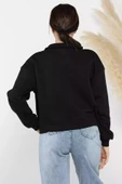 Siyah Dik Yaka Yarım Fermuarlı Şardonlu Kadın Sweatshirt - 3
