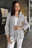 Beyaz Kadın Çizgili Duble Kol Blazer Ceket - 1