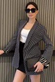 Siyah Kadın Çizgili Kol Detaylı Blazer Ceket - 1