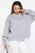 Gri Bisiklet Yaka Oversize Kadın Sweatshirt - 2