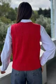 Kırmızı Kadın Örgü Desenli Bağlamalı Triko Yelek - 4