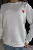 Beyaz Kadın Bisiklet Yaka Kalp Nakışlı Şardonlu Sweatshirt - 3