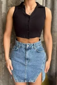 Siyah Yakalı Düğmeli Crop Top Yelek - 3