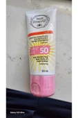 Bee Beauty GÜNEŞTEN KORUYUCU TON EŞİTLEYİCİ PEMBE YÜZ KREMİ - 1