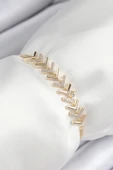 Pirinç Zirkon Taşlı Sıralı Ok Model Gold Renk Asansörlü Kadın Bileklik - 1