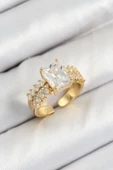 Pirinç  Büyük Zirkon Taşlı Model Gold Renk Kadın Yüzük - 1