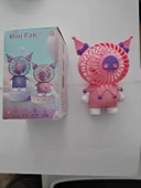 Mini El Fanı Şarjlı Telefon Tutuculu  Kuromi  Figürlü 2 Kademeli Taşınabilir Vantilatör Masa El Tipi Serinletici Soğutucu - 2