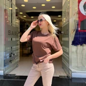 ÇİÇEK NAKIŞLI TİŞÖRT thumbnail 10