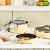 Karaca Erva 14 Parça İndüksiyon Tabanlı Emaye Çeyiz Seti Krem thumbnail 4