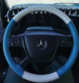 DİKİŞLİ DİREKSİYON KILIFI AÇIK MAVİ DERİ KREM DERİ SİYAH DİKİŞLİ YENİ MERCEDES TIR KAMYON thumbnail 1