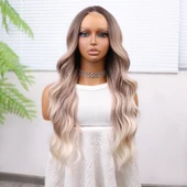 Rus Kumralı Beyaz Platin Işıltılı ve Ombreli Tül Peruk thumbnail 2