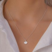 İstiridye Kabuğu Tasarımlı Sedef Taşlı 925 Ayar Kadın Gümüş Kolye thumbnail 2