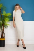KREM YUVARLAK YAKA ÜSTE OTURAN FİTİLLİ MİDİ BOY ELBİSE thumbnail 1