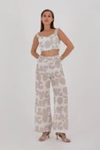 BEJ DESENLİ CROP TOP VE PANTALON TAKIM YAZLIK thumbnail 4
