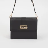 Levidor Siyah Mat Zincir Toka Detaylı Kadın Omuz Çantası thumbnail 1