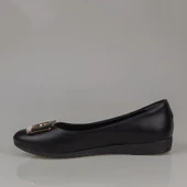 Trend Adımlar Siyah Taş Detaylı Klasik Kadın Babet thumbnail 2