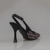 Trend Adımlar Siyah Kadın Keten Arkası Açık Kemerli Klasik Ayakkabı thumbnail 4