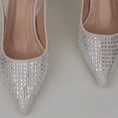 Trend Adımlar Krem El Taş İşlemeli Kadın Klasik Ayakkabı thumbnail 5