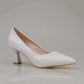 Trend Adımlar Beyaz Kadın Düz Klasik Orta Boy Topuk Ayakkabı thumbnail 2