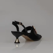 Trend Adımlar Siyah Fındık Topuk Kadın Taş Tokalı Klasik Ayakkabı thumbnail 3