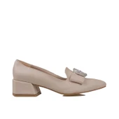 Trend Adımlar Krem Fiyonk Detaylı Kadın Klasik Ayakkabı thumbnail 1