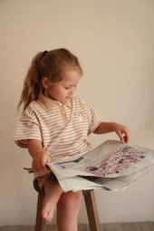 Koyu Bej Çizgili Koala Nakışlı Polo Yaka Şortlu Takım thumbnail 4