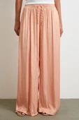 Beli Lastikli Geniş Paça Büzgülü Pantolon Pudra thumbnail 4