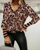 Kadın Uzun Kollu V Yaka Kenarları Güpür Detay şardonlu Dalgıç Bluz thumbnail 2