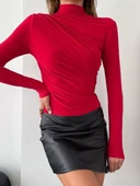 Kadın Uzun Kollu Omuz Büzgü Detay Vanezia Kumaş Bluz thumbnail 1