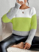 Kadın Uzun Kollu Kayık Yaka çok Renkli Triko Bluz thumbnail 1