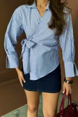 ÇİZGİLİ POPLİN KRUVAZE BAĞLAMALI GÖMLEK - Mavi thumbnail 2