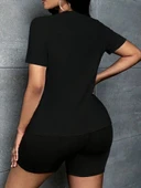 Kadın Kısa Kollu Bisiklet Yaka Köpek Baskılı Viskon Bluz thumbnail 2