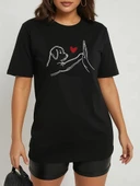 Kadın Kısa Kollu Bisiklet Yaka Köpek Baskılı Viskon Bluz thumbnail 4