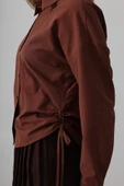 Yanları Bağlamalı Basic Gömlek - Koyu Kahve thumbnail 4